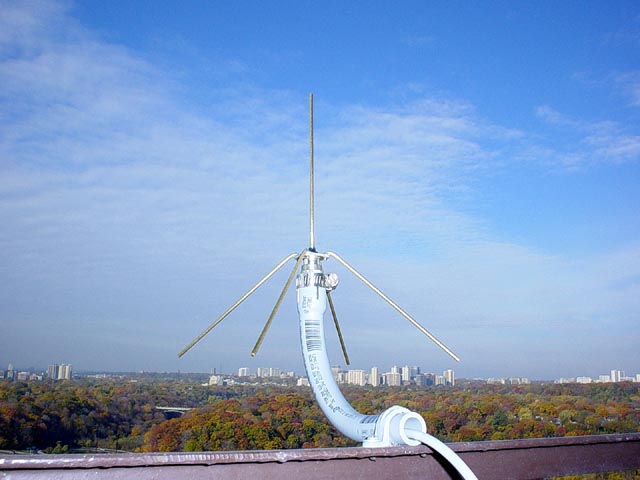 Www.makarov.ca - антенна ground plane для диапазона 70cm.